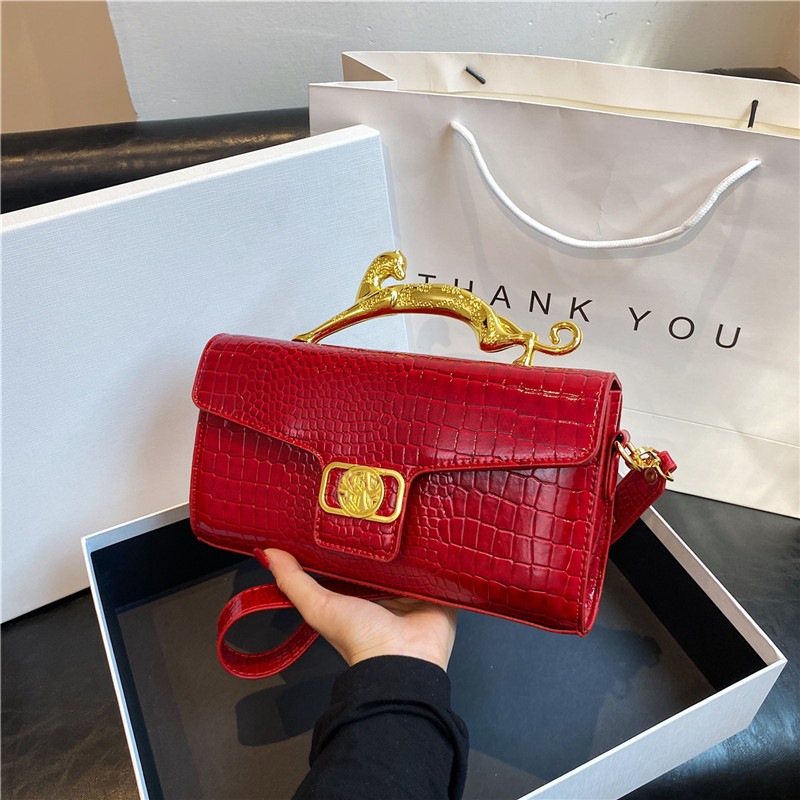 This year's new early autumn shoulder bag women's European and American stone pattern hand bag personalized small square bag cross-border women's bag