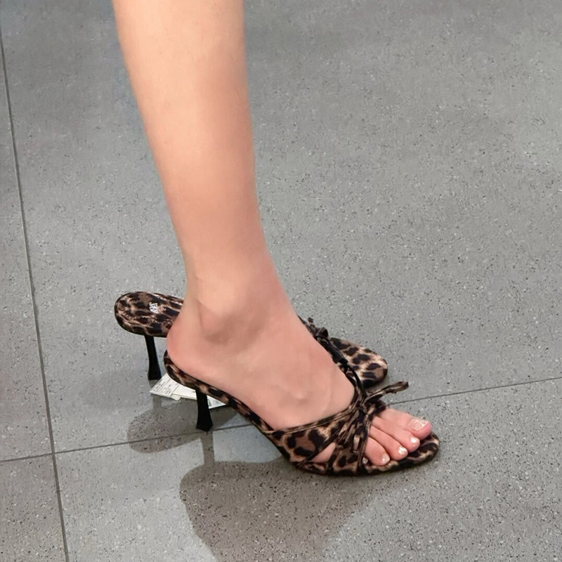 Sexy Leopard Print High Heel Sandals Women In Size 42 With Bow And A Straight Line Flip Flop. High Heels For Summer