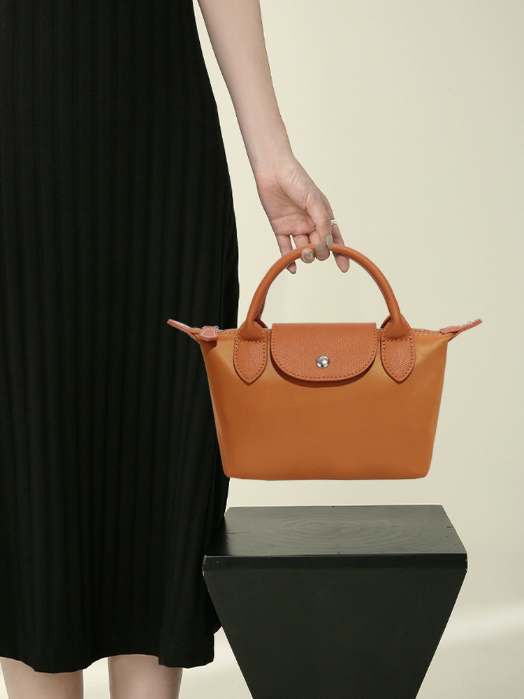 Original Design New Senior Sense All The Dumplings Type Small Fresh Nylon Fabric Crossbody Bag