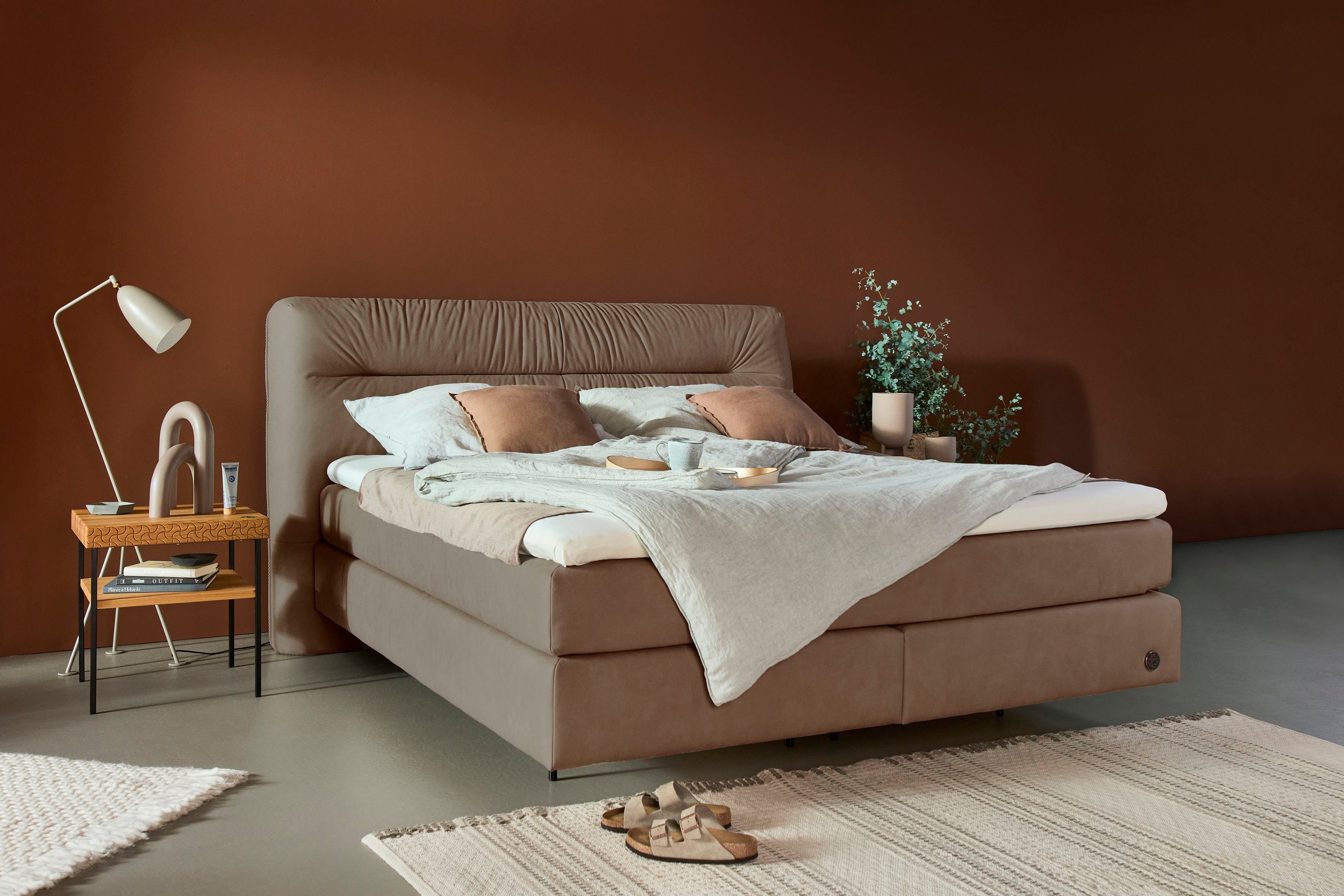 Birkenstock Boxspringbett Calan, Kopfteil mit Kreuzstichziernaht,