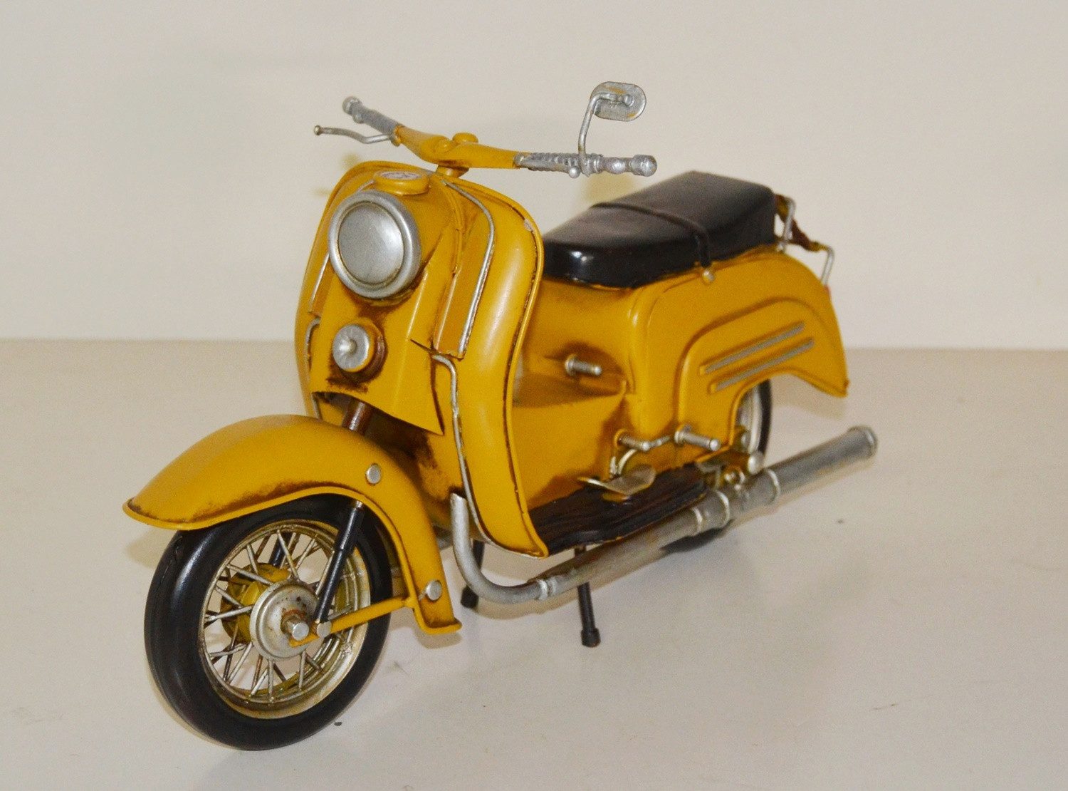 JS GartenDeko Modellmotorrad Blech Simson Roller