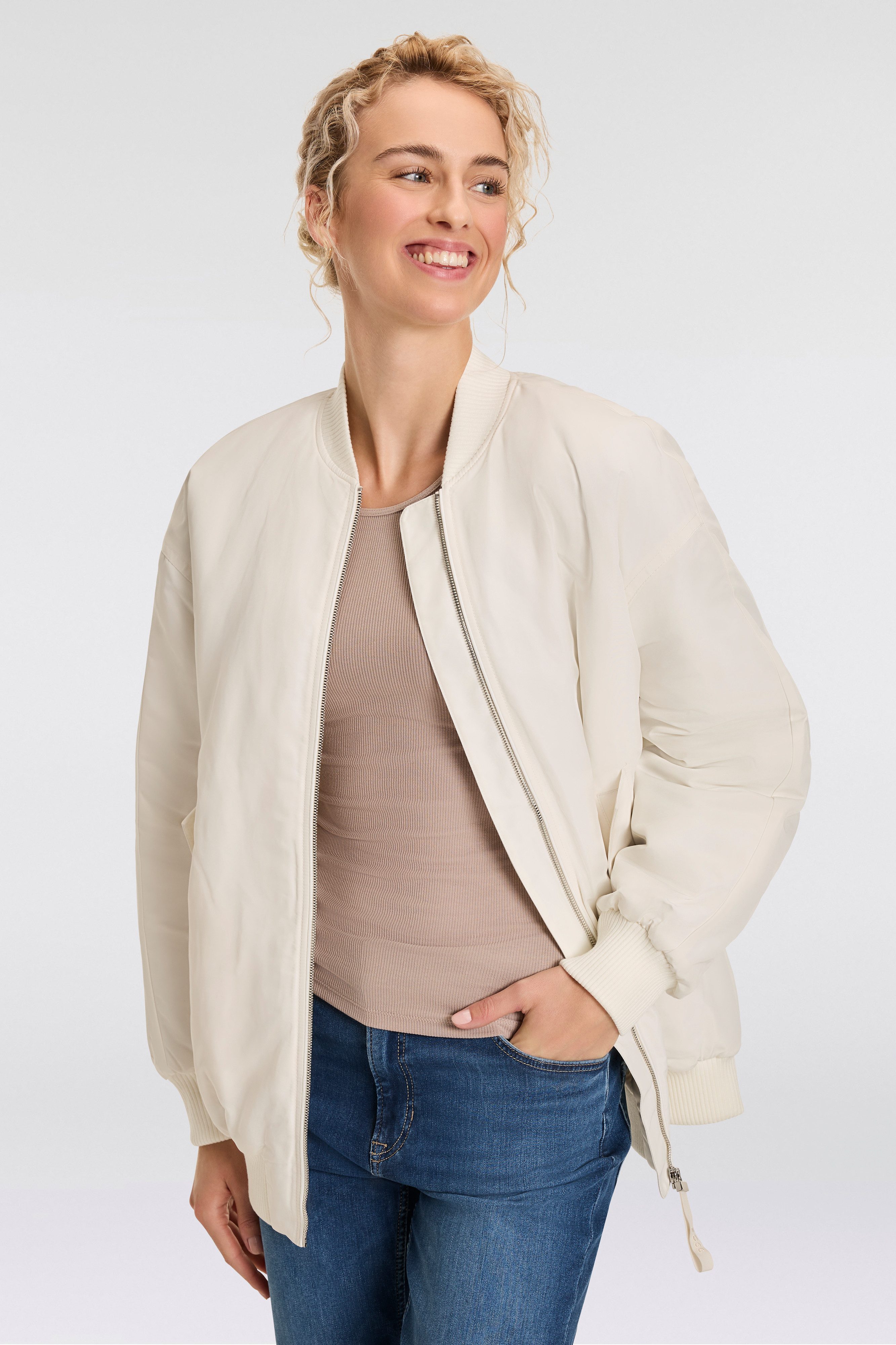 BOSS ORANGE Bomberjacke Piromba Premium Damenmode