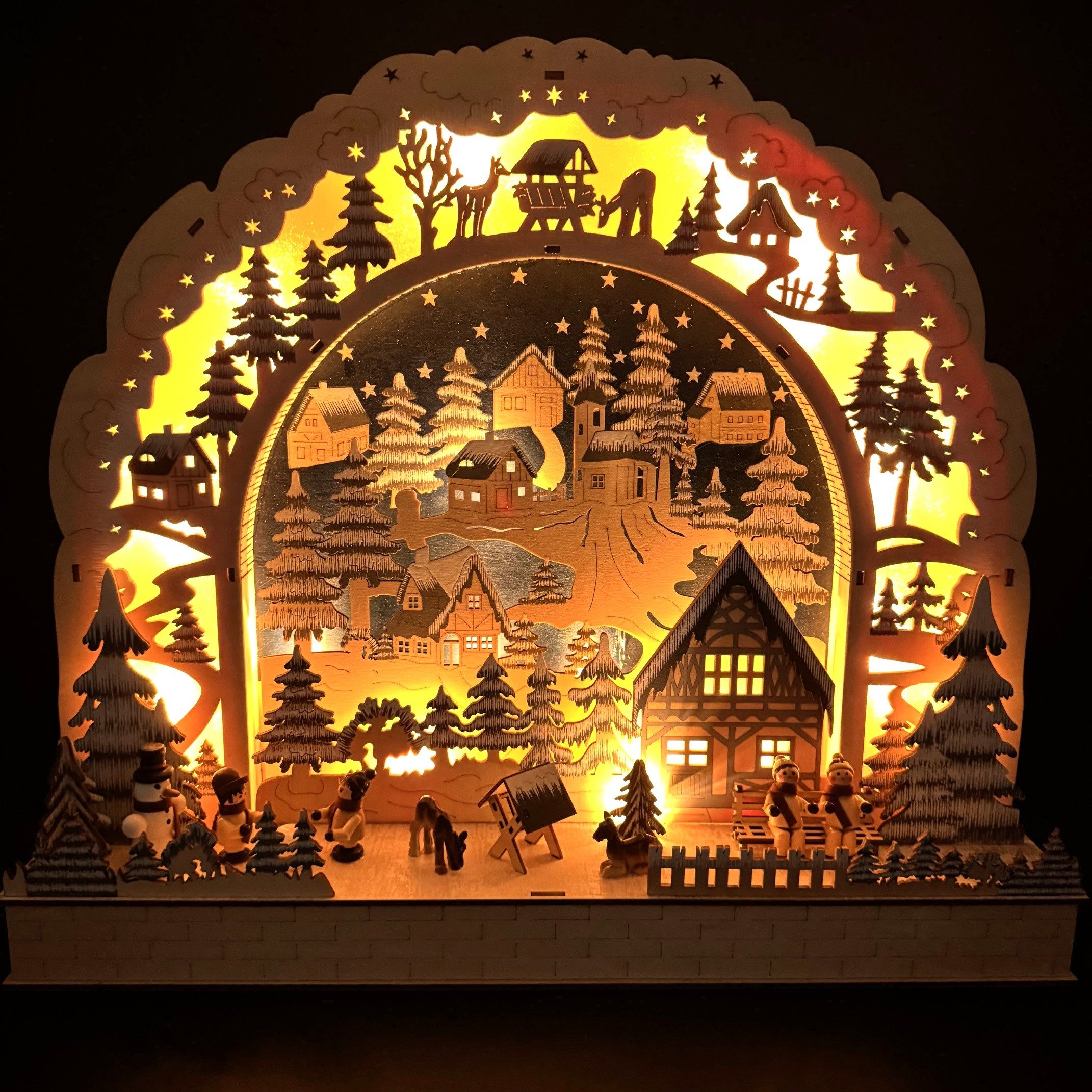 Online-Fuchs LED Schwibbogen mit verschneiter Winterlandschaft