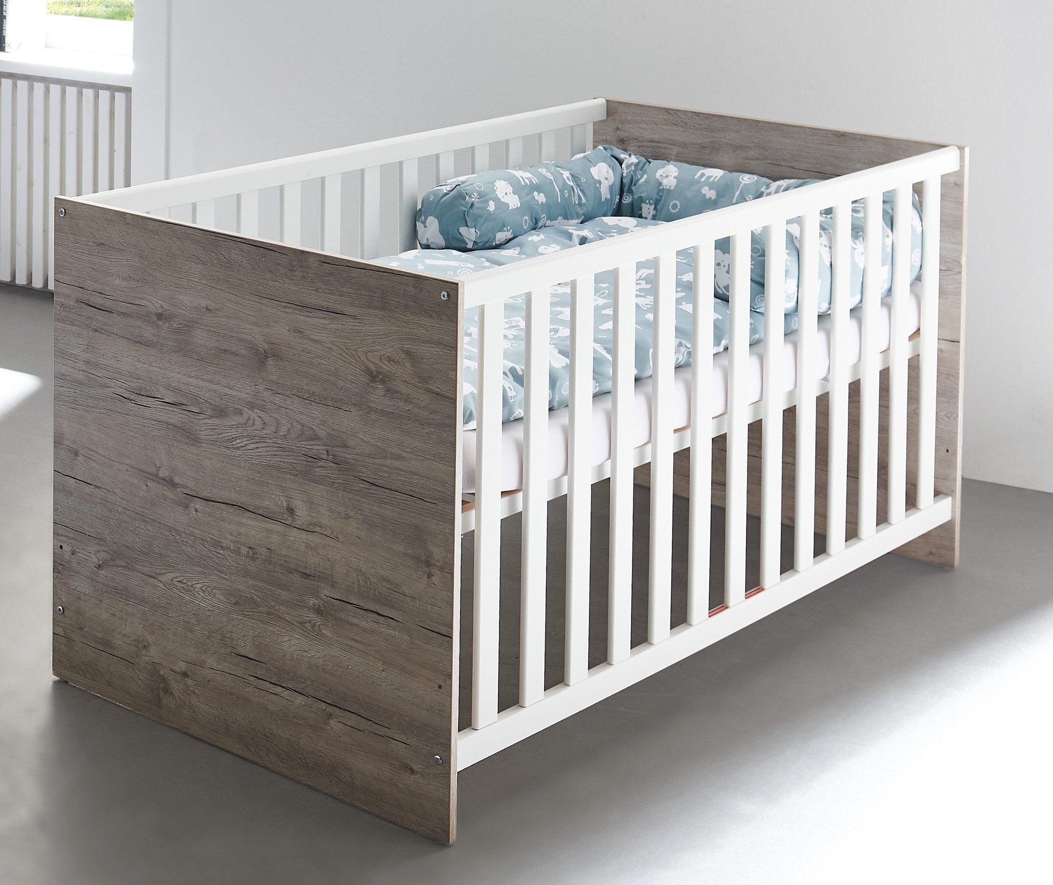 arthur berndt Babybett Bente, Gitterseiten aus