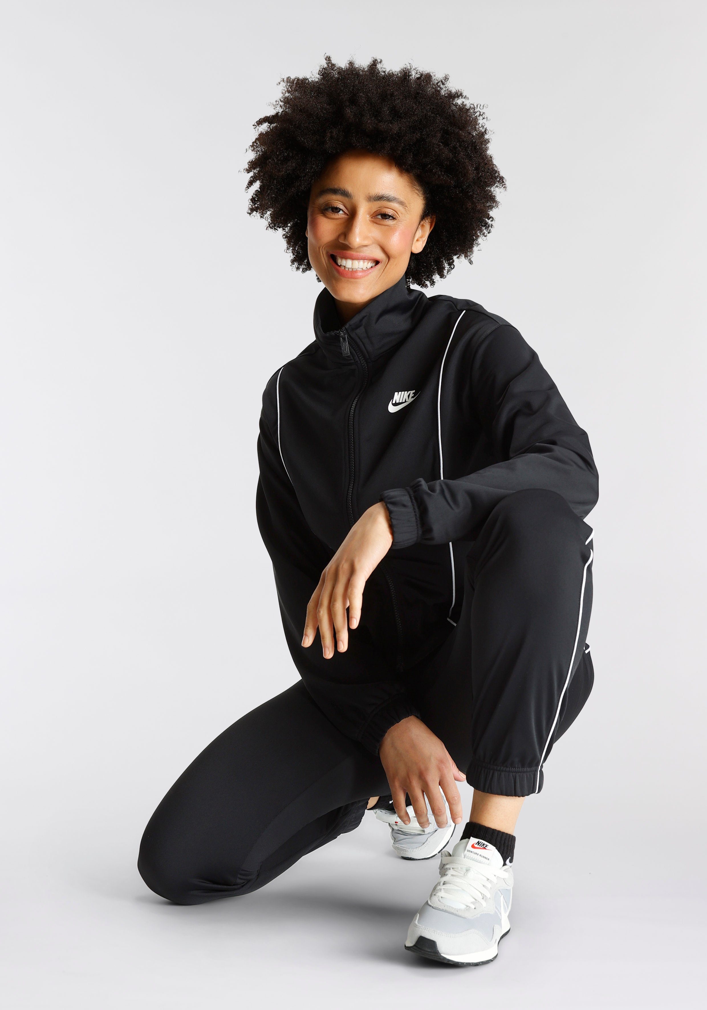 Nike Sportswear Trainingsanzug Women's Fitted Track