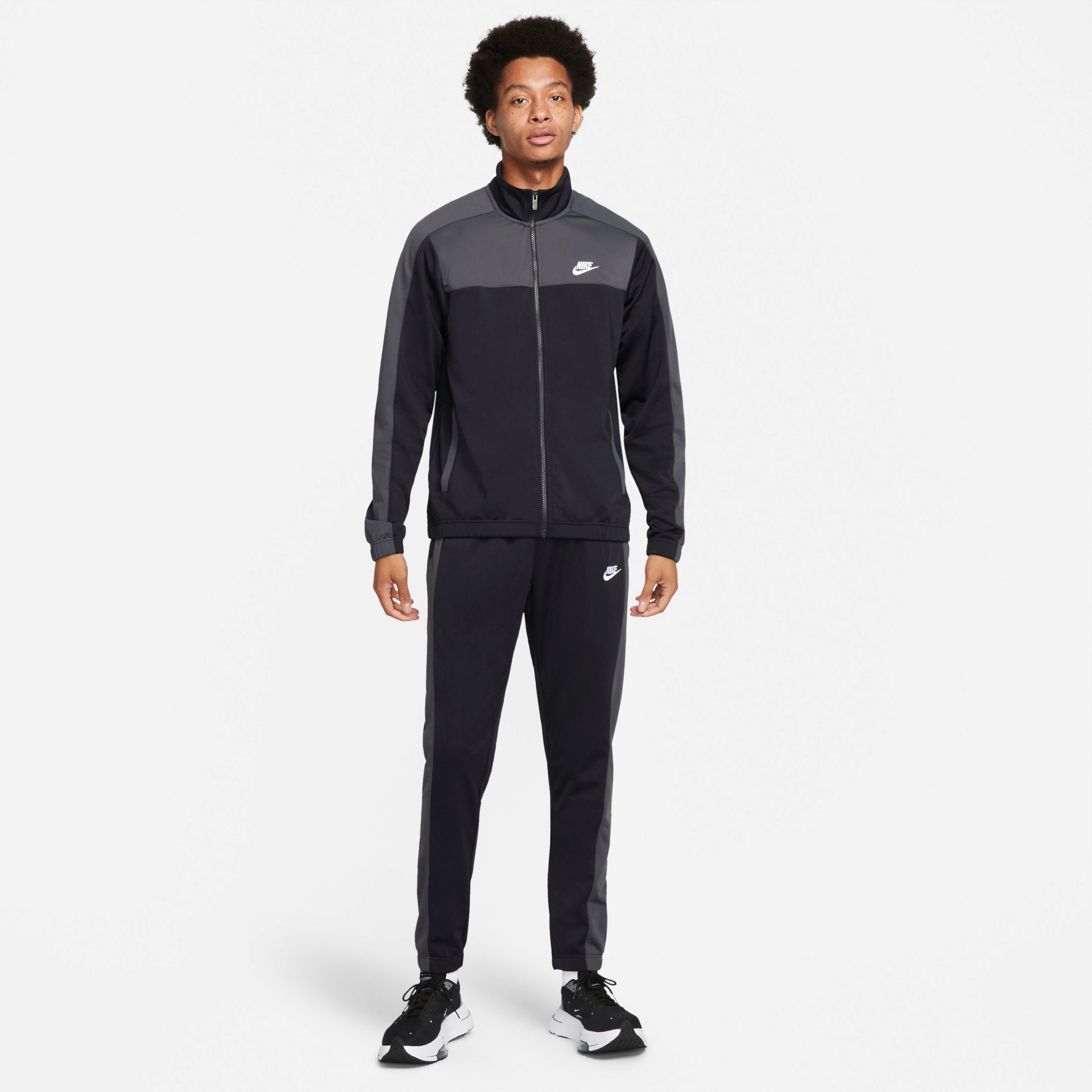 Nike Anzug