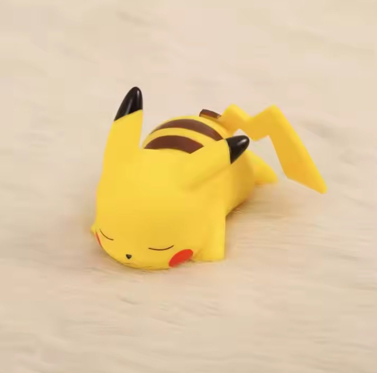 Stelby LED Tischleuchte Pokemon Pikachu Tischlampe