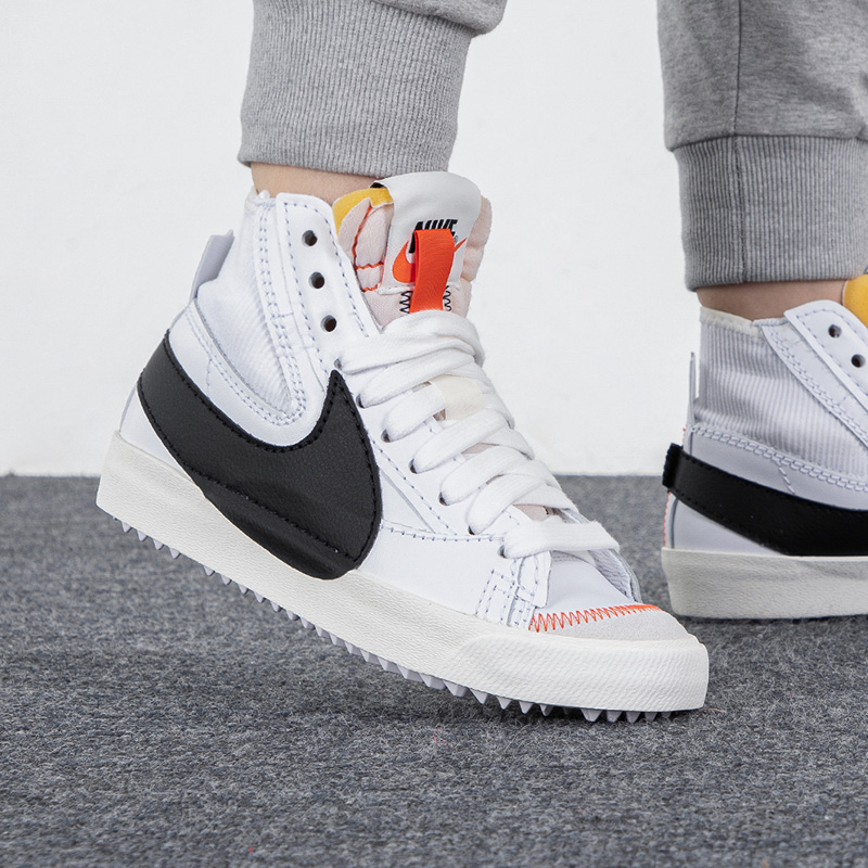 .Nike Women's 2023 New BLAZER MID'77 Pioneer Casual Shoe Board DQ1471-100