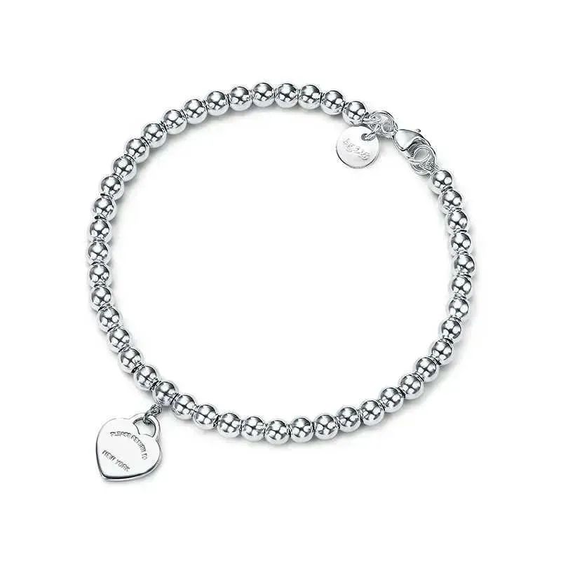 Charming Heart Shaped Designer Bracelet With Enhanced Sier Plating - Ideal Gift For Her, Perfect Souvenir