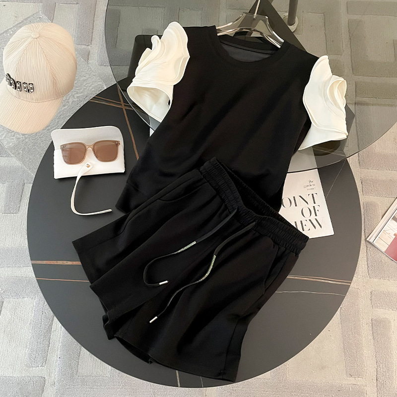 Women's casual sports short-sleeved shorts super fairy suit  new fashion young small a-line two-piece suit