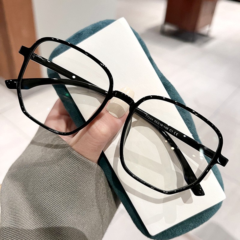 Stilvolle Frauen Bild Brille Quadratischen Rahmen Transparente Brille Trend Ige Anti-Blaulicht Computer Brille Neue Gefälschte Brille