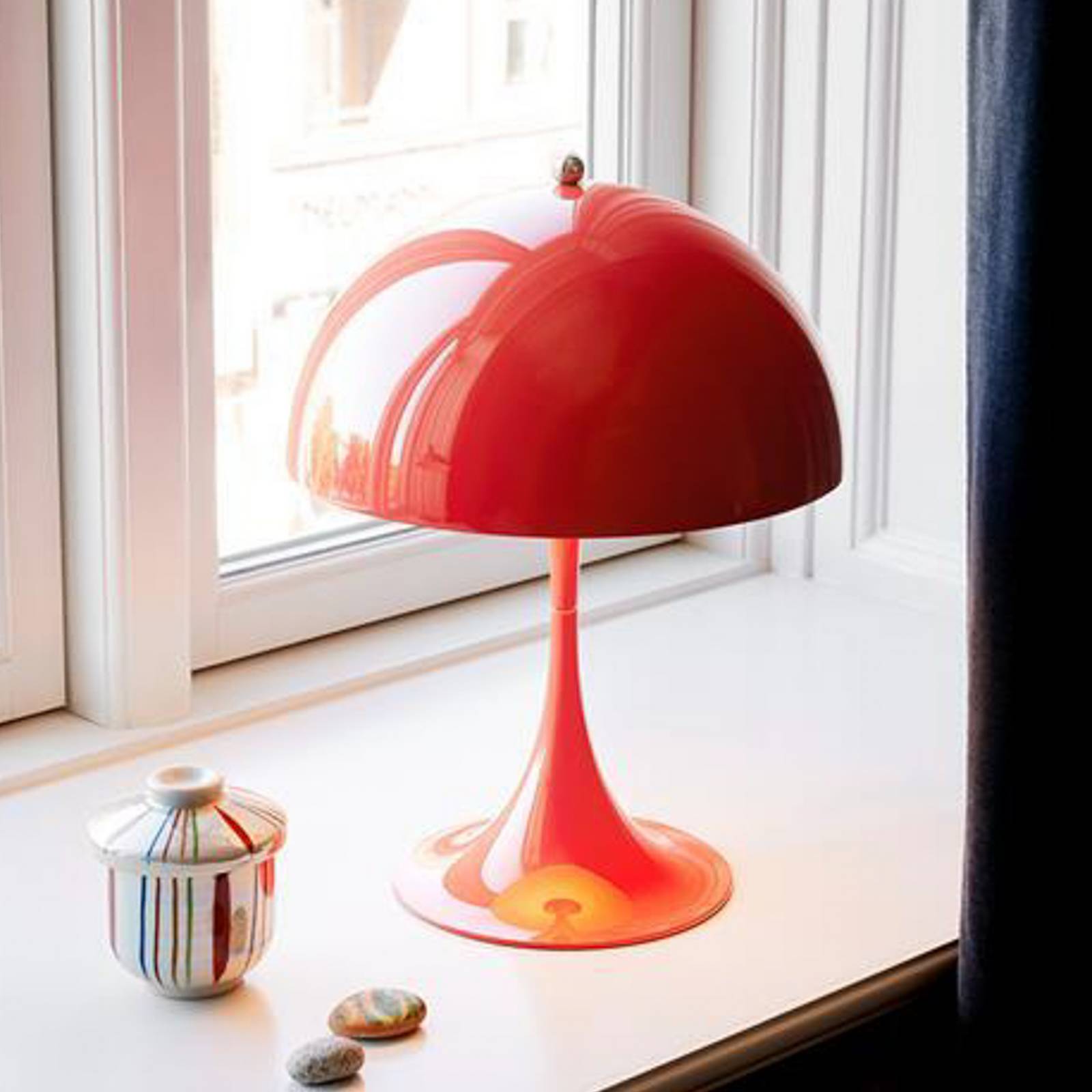 Louis Poulsen Akkulampe Panthella PORTABLE 250 korallenrot