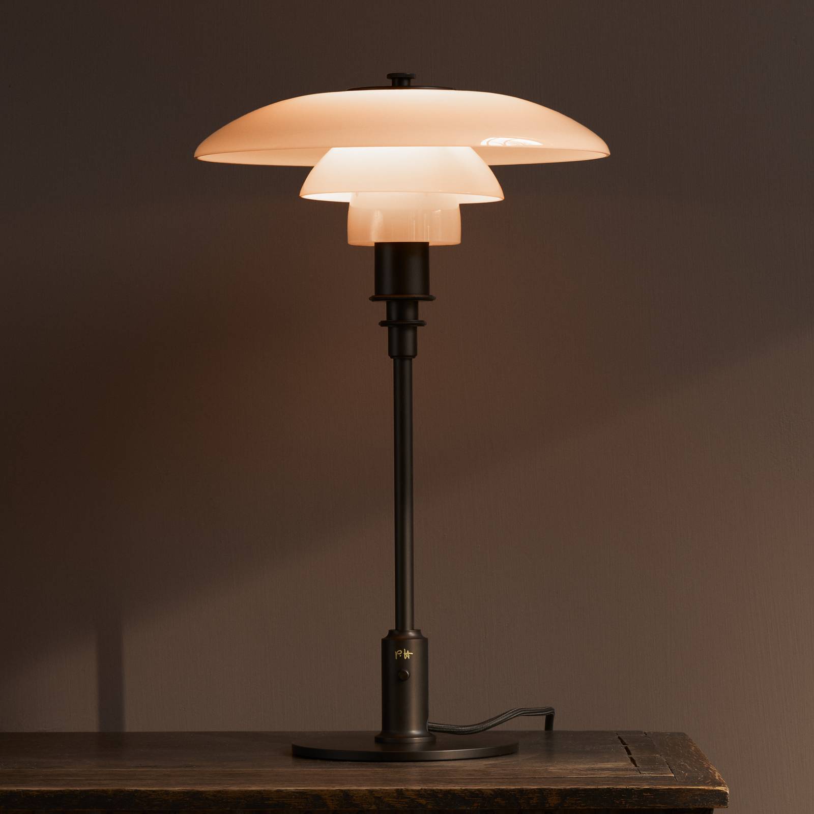 Louis Poulsen Tischlampe PH 3/2, dusty terracotta, E14