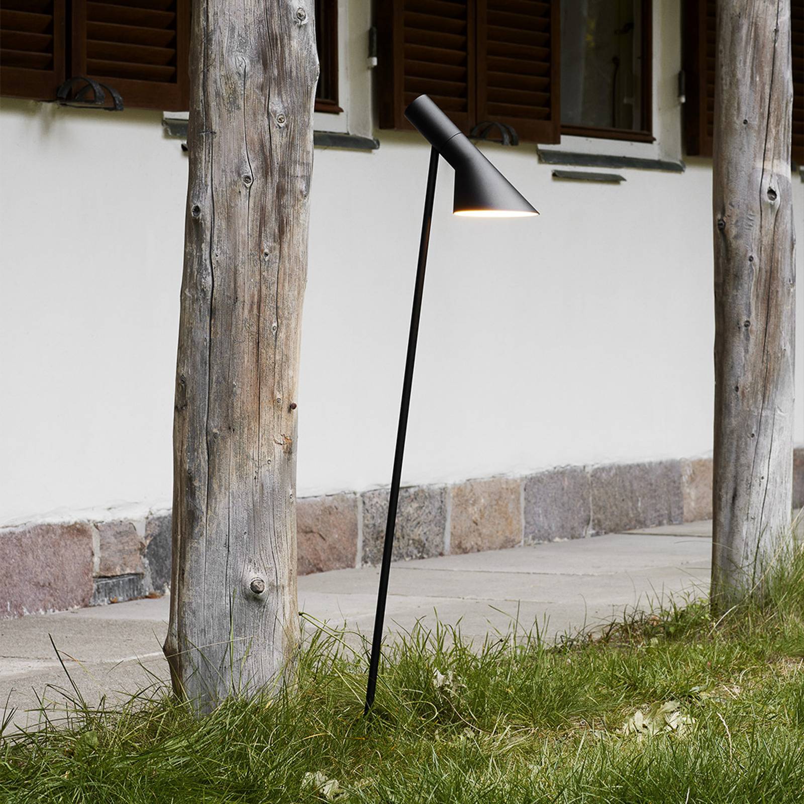 Louis Poulsen AJ Garden, Höhe 95 cm, Fußplatte, 827