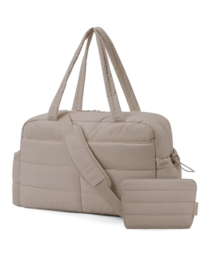 bagsmart Reisetasche Sporttasche Damen, 31L Wasserabweisend Puffer Wickeltasche Handgepäck Tasche Weekender Bag Gesteppt mit Kosmetiktasche, Kliniktasche Geburt für Gym, Fitness, Arbeit, Kamel