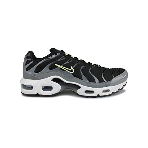 Nike Air Max Plus, Herren Sneakers, Schwarz (Black/Black/Black 001), 44.5 EU