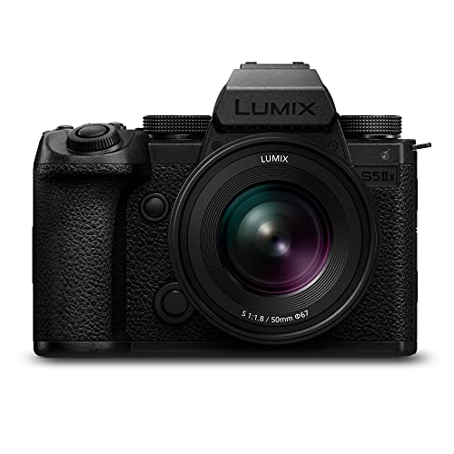 Panasonic LUMIX DC-S5M2XCE Spiegellose Vollformatkamera mit S 50mm F1.8 Objektiv, 4K 60p & 6K 30p unbegrenzte Aufnahme, Flip Screen, WLAN, Hybrid-Phasen-AF, Active is, DMW-BLK22 Akku, Schwarz