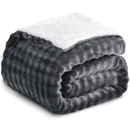 RUIKASI Kuscheldecke Flauschige Decke Grau - 150x200 Sherpa Warme Überwurf Sofadecke, Weiche Bubble Couchdecke für Sofa und Bett, Winter Plüsch Dicke Wohndecke