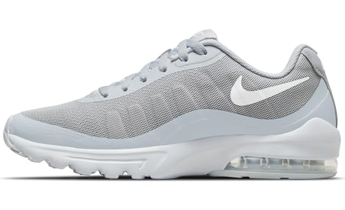 Nike Air Max Invigor, Herren Sneakers, Grau (Wolf Grey/White 001), 42.5 EU