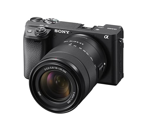 Sony Alpha 6400 Systemkamera (APS-C) mit 18–135mm Objektiv – 0,02s Autofokus mit Augenerkennung, 4K Video, klappbares Display, ideal für Vlogging & Foto