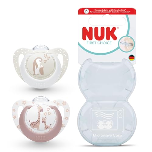 NUK First Choice Baby Schnuller | 0-6 Monate | Kiefergerechte Beruhigungssauger | Beruhigt 99 % aller Babys** | Pinguin/Giraffe | 2 Stück