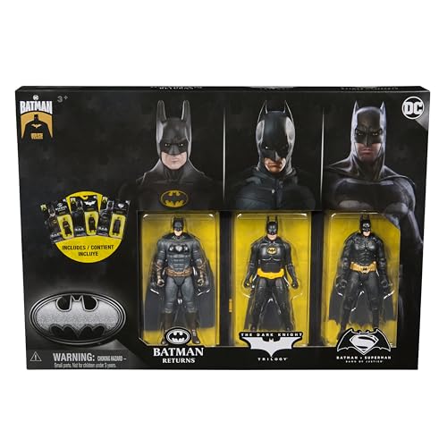 DC Comics Ultimate Batman Set mit 3 Batman Figuren (10cm) aus den Filmen Batman Returns, The Dark Knight und Batman v. Superman. Ab 3 Jahren
