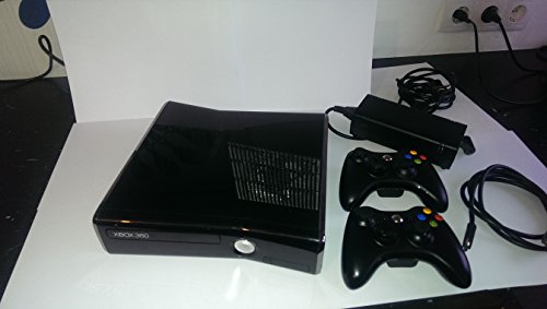 Xbox 360 250 GB Kinect + Kinect Sports + Dance Central 2 (Download) Bundle