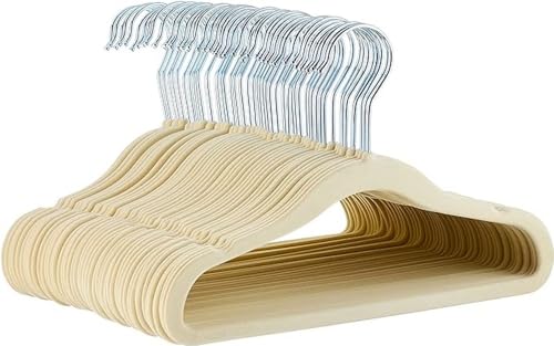 Amazon Basics Kinder-Kleiderbügel aus Samt, rutschfeste Kleiderbügel für Babys und Kleinkinder, 29 cm, 50er-Pack, Beige