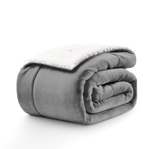 CELESTA Sherpa Kuscheldecke Flauschige 200 x 230 cm XL, Winterdecke Extra Dicke & Schwer, Wohndecke für Sofa Couch Bett, Warm & Weich, Grau