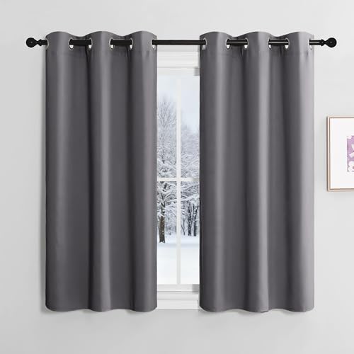 NICETOWN Kurze Vorhänge Blickdicht mit Ösen 2er Set H120 x B107 cm Grau, Verdunklungsvorhänge Gardinen Fenster Thermal Curtains Modern Scheibengardinen 120 cm Lang