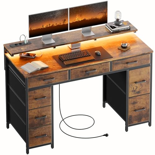 HLONONE Schreibtisch mit 8 Schubladen, Computertisch mit 2 Steckdosen und 2 USB Ladeanschluss, Bürotisch mit LED und Monitorständer, PC Tisch für Büro, Wohnzimmer, 120 x 50 x 74 cm, Braun