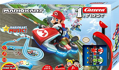 Carrera First Mario Kart™ - Royal Raceway Autorennbahn für Kinder ab 3 Jahren | 2,4m Rennstrecke mit Mario und Yoshi | mit original Mario Kart-Sound I Geschenke für Kinder zu Ostern