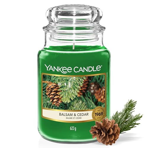Yankee Candle Duftkerze im Glas (groß) | Balsam & Cedar | Kerze mit langer Brenndauer bis zu 150 Stunden | Perfekte Weihnachtsgeschenke für Frauen