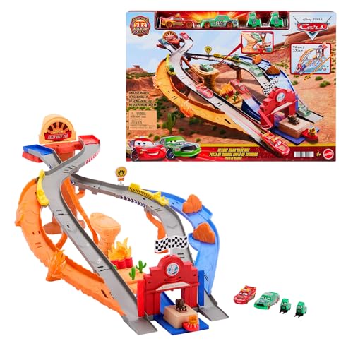 Mattel Disney Pixar Cars Spielset, Lightning McQueen, Chicks Hicks und 2 Boxencrew-Fahrzeuge, 2 Rennmöglichkeiten, Rennen & Retten Rettungsweg-Rennstrecke, JFL57
