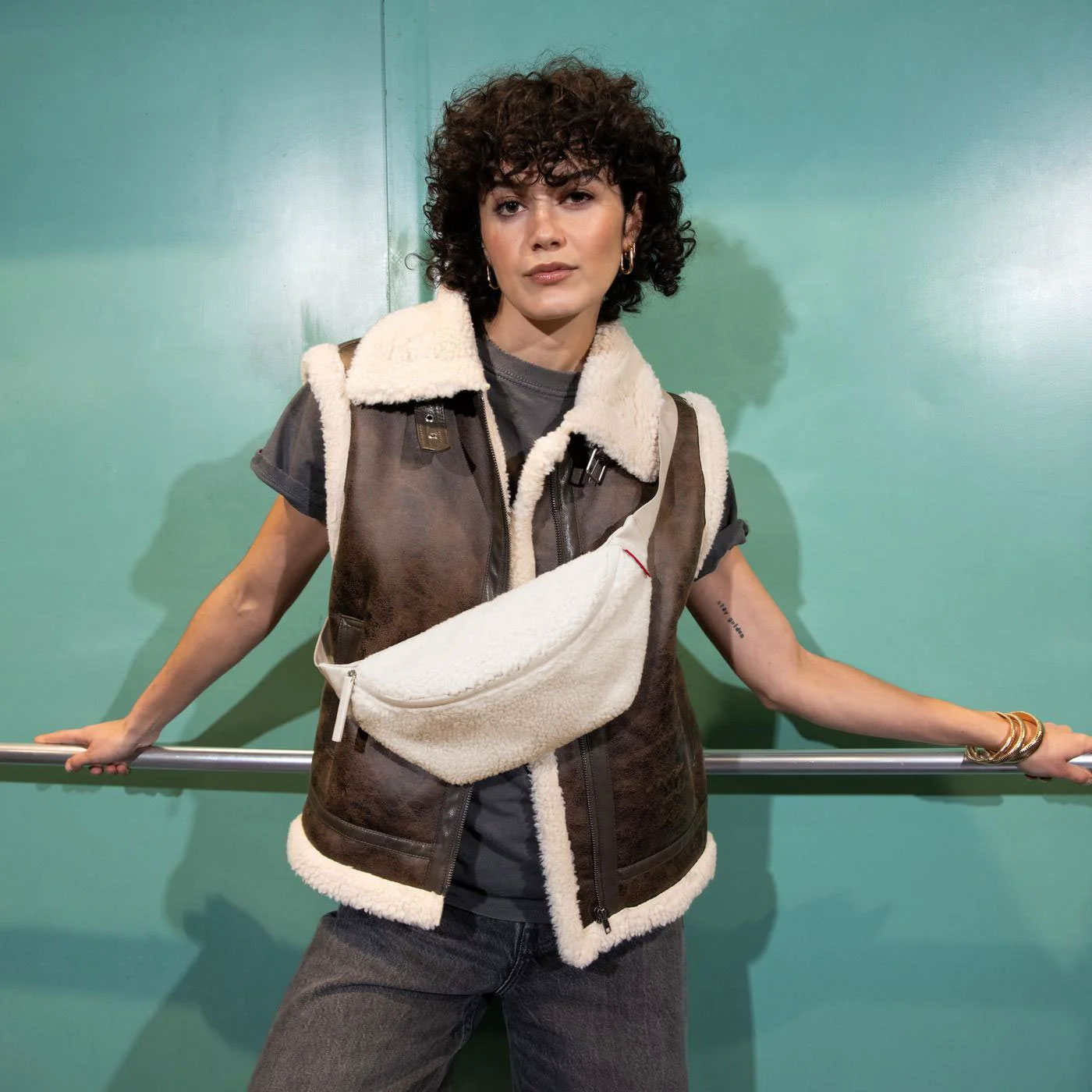 reisenthel beltbag Gürteltasche Bauchtasche teddy sand - beige Plüsch Cross over Tasche