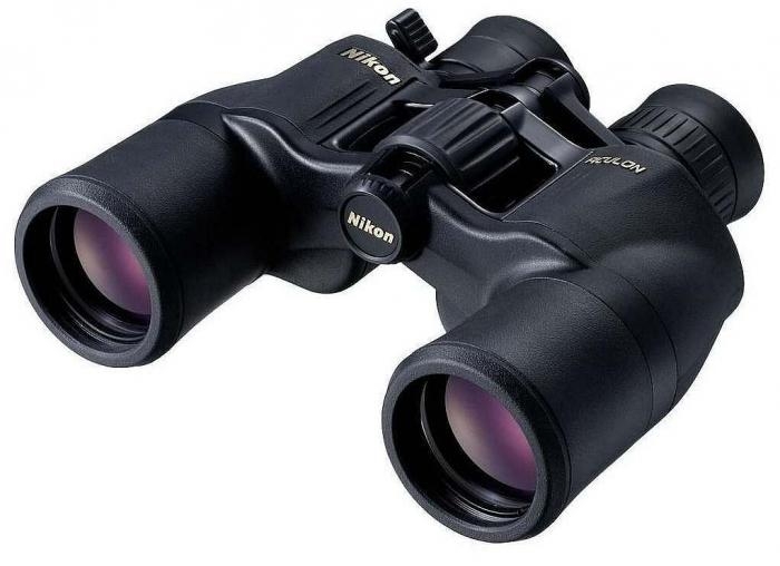 Nikon Fernglas Aculon A211 8-18x42 B-Ware