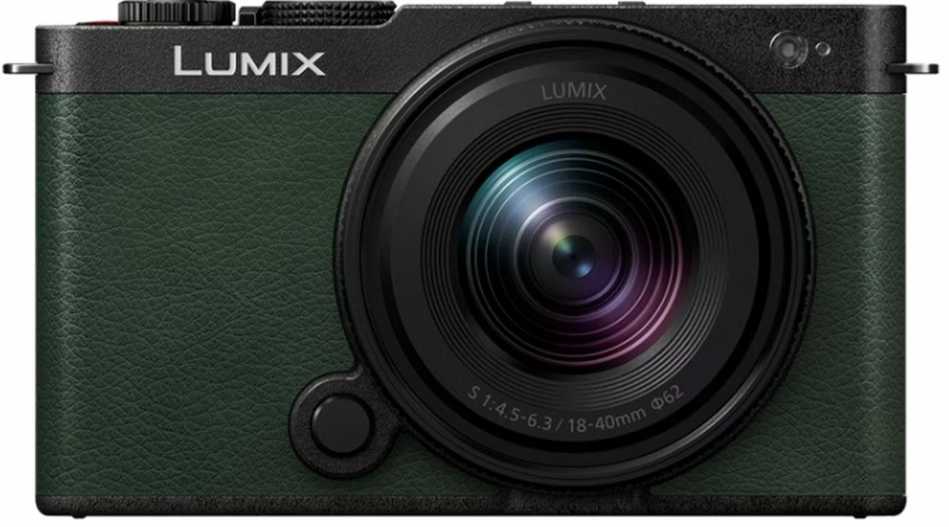 Panasonic Lumix DC-S9 + S 18-40mm f4,5-6,3 olive grün - abzgl. 800,00€ Lumix X-Mas Sofortrabatt Aktion