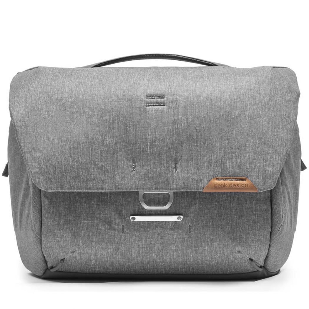 Peak Design Everyday Messenger Bag 13 V2 Hellgrau