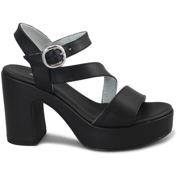 NeroGiardini Sandalen NGD-E25-10400-100