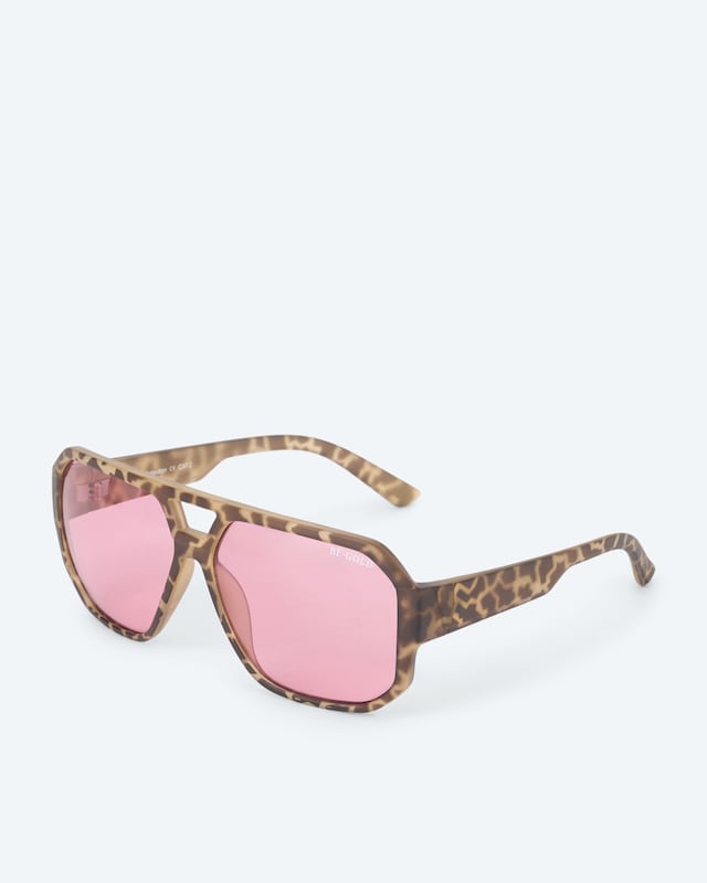 Sonnenbrille im Pilotenstil