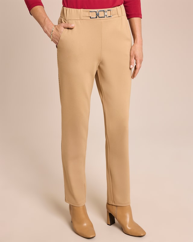 Hose mit Deko-Detail am Bund