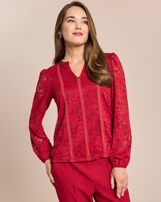 Spitzenblusenshirt mit Deko