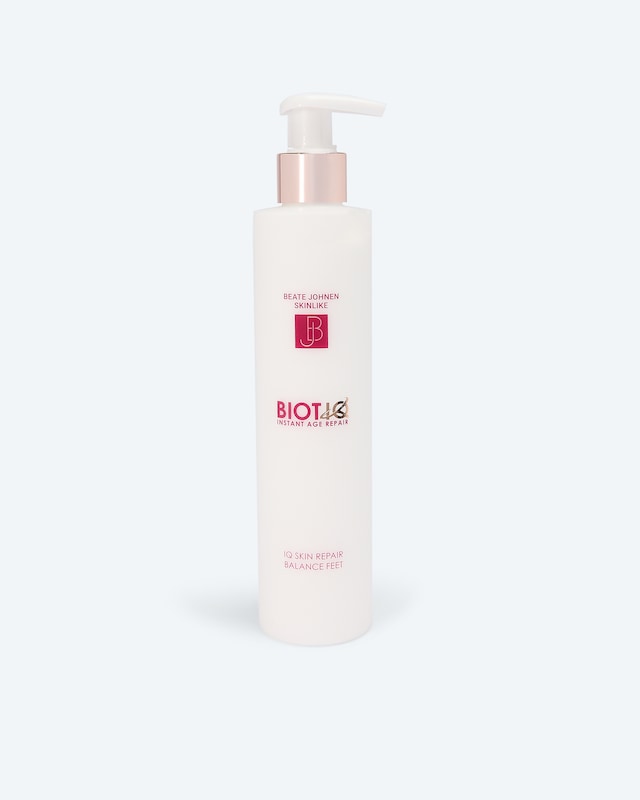 IQ Skin Repair Balance Feet