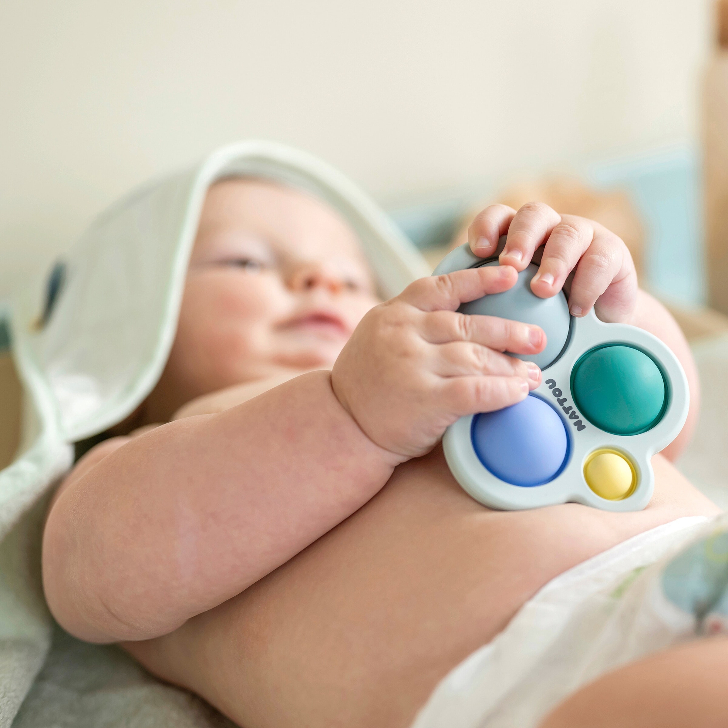 Nattou Motorikspielzeug Silicon Pop-it