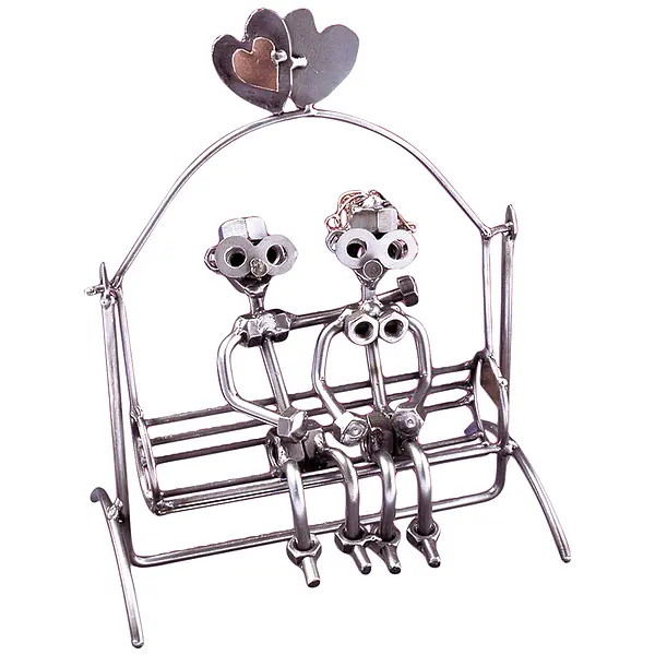 Schraubenmännchen Liebespaar auf Hollywoodschaukel