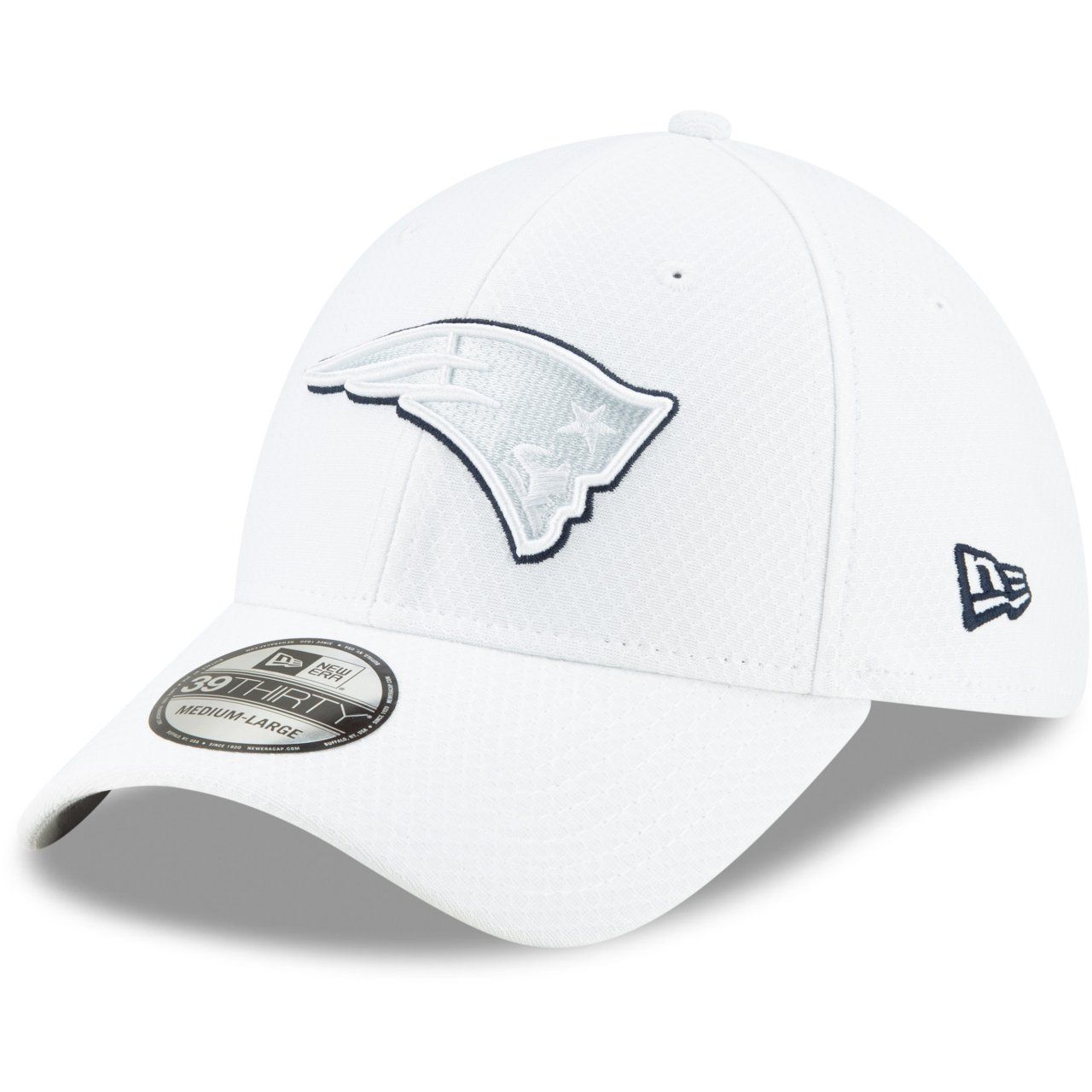 New Era 39Thirty Cap PLATINUM Sideline New England Patriots