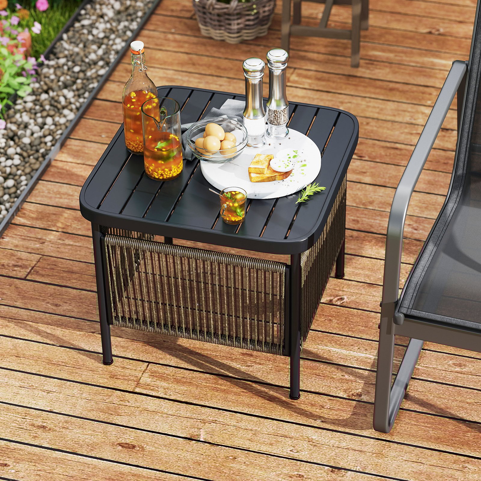 Beistelltisch Outdoor wetterfest Rattan Gartentisch mit Schirmloch kleiner Balkontisch Kaffeetisch für Garten 56 x 56 x 49 cm