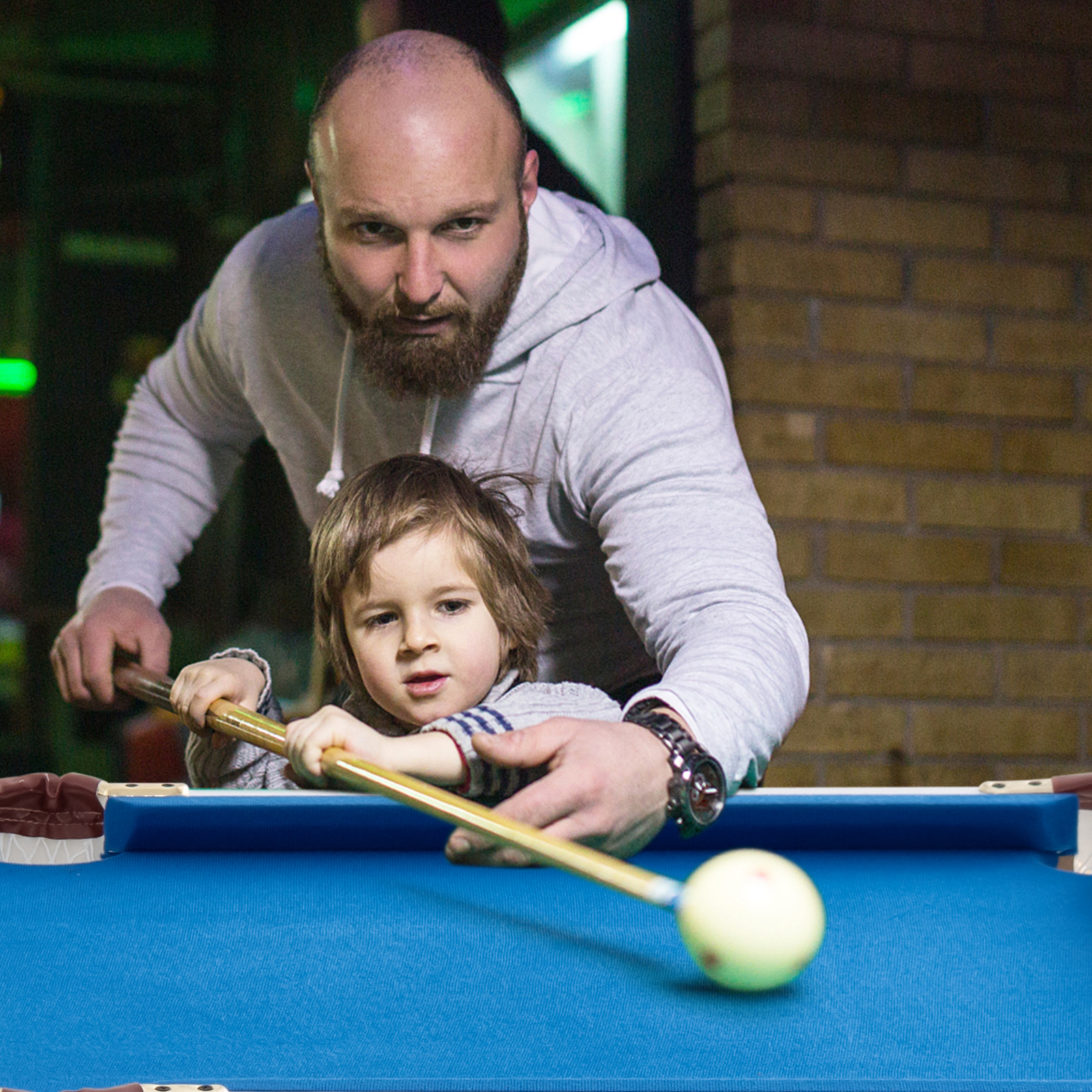 Klappbarer Billardtisch mit 2 Queues & 2 Kreiden & Dreieck & Bürste Billiard Tisch mit Zubehörset Blau