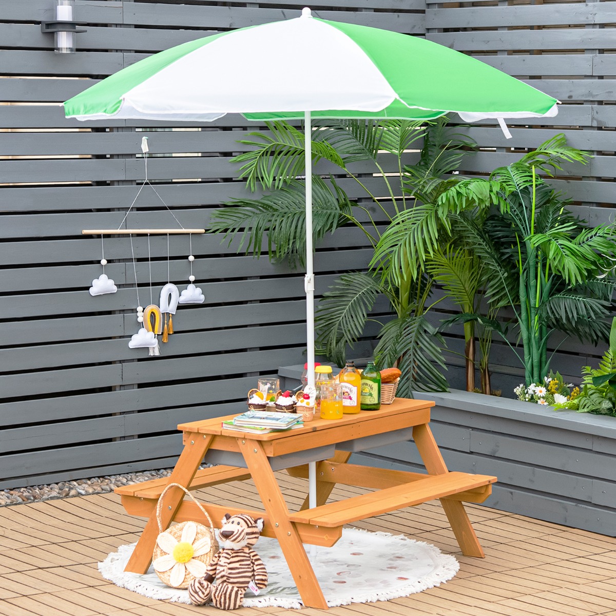 3-in-1 Picknicktisch für den Außenbereich Wasser & Sandtisch mit Spielboxen & Schirm Natur und Weiß