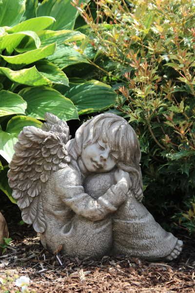 Gartenfigur Engel 'EVA' © by Fiona Scott - Original von Vidroflor